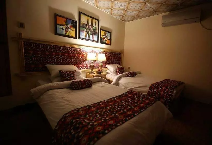 استراحتگاه Oak Residency