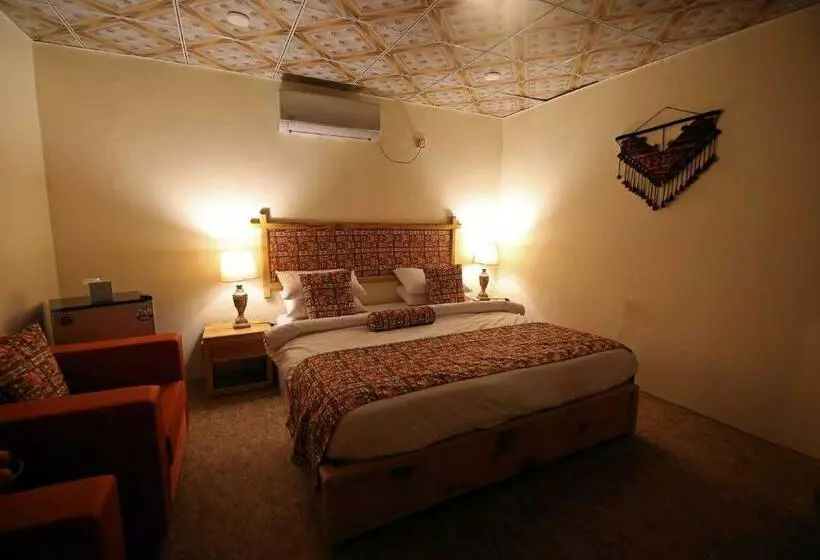 استراحتگاه Oak Residency