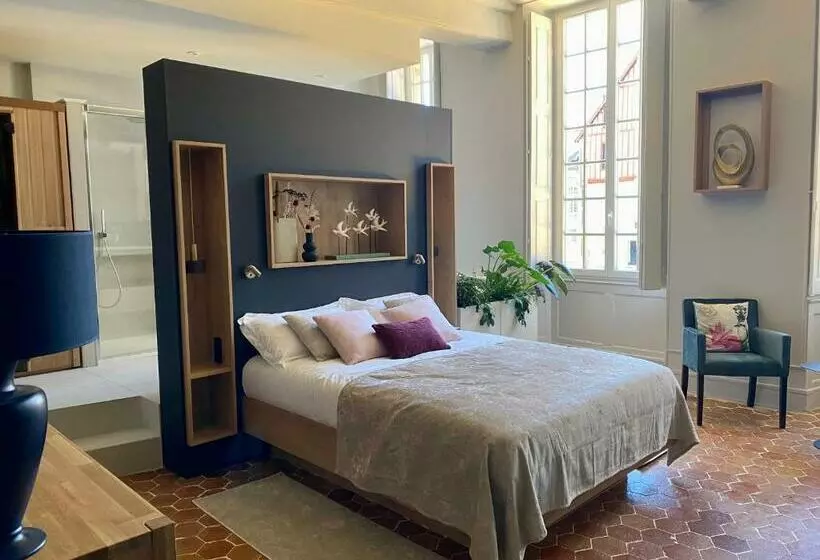 Majatalo Suite Avec Spa Quartier Cathédrale