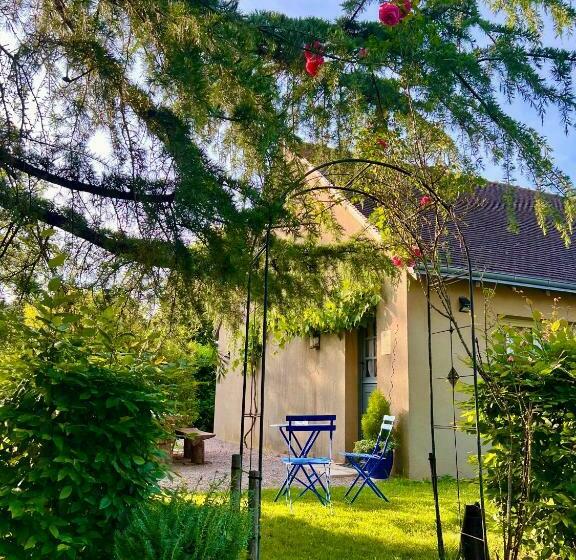 Gsand Le Clos Du May