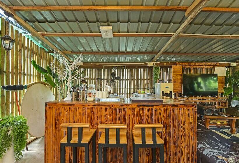 ホテル Oyo 90636 Teratak Zakiah Chalet