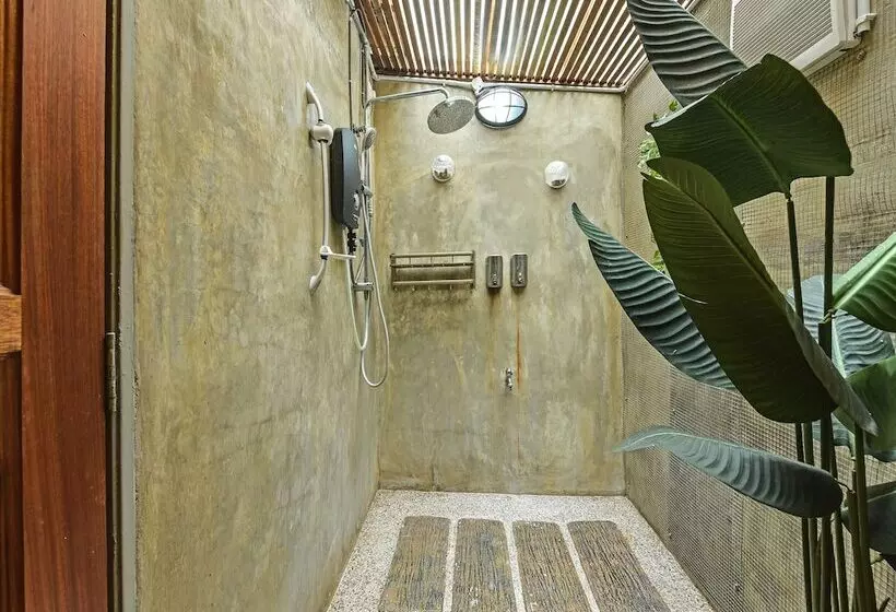 ホテル Oyo 90636 Teratak Zakiah Chalet