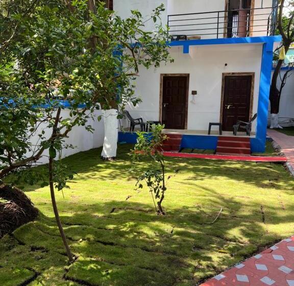 پانسیون Grand Royale Cottage Anjuna