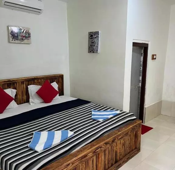 Majatalo Grand Royale Cottage Anjuna