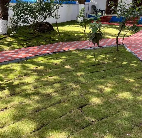 Majatalo Grand Royale Cottage Anjuna