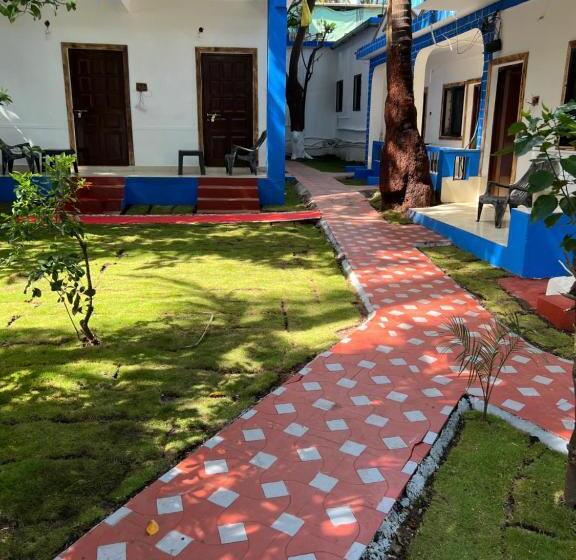 پانسیون Grand Royale Cottage Anjuna