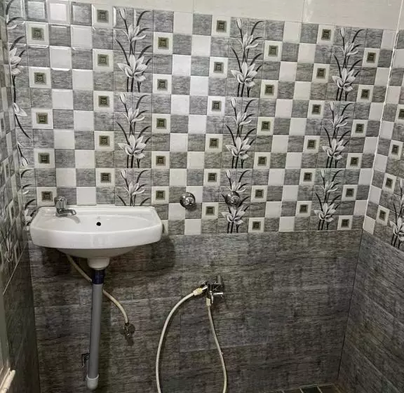 Majatalo Grand Royale Cottage Anjuna
