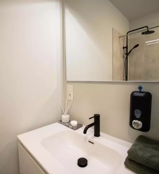 Hotelli City Housing Genk