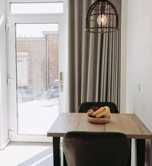 Hotelli City Housing Genk