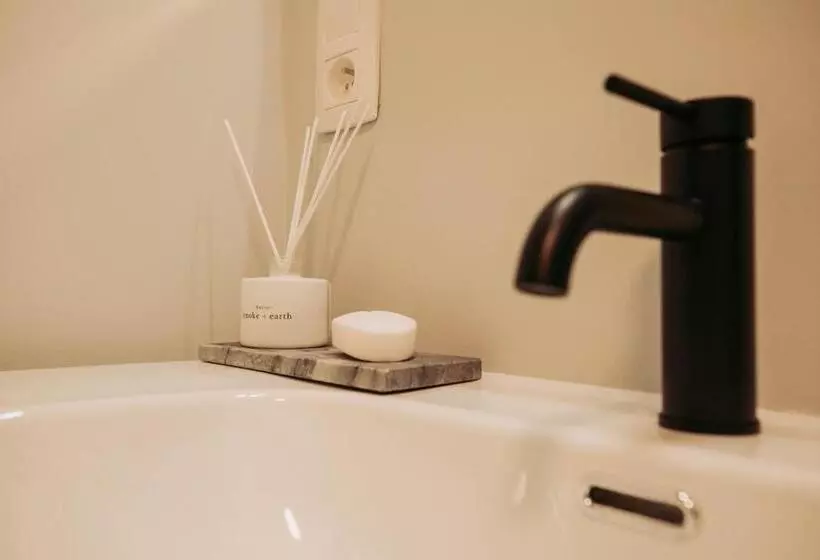 Hotelli City Housing Genk