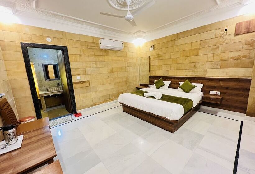 בית מלון כפרי Garh Villa