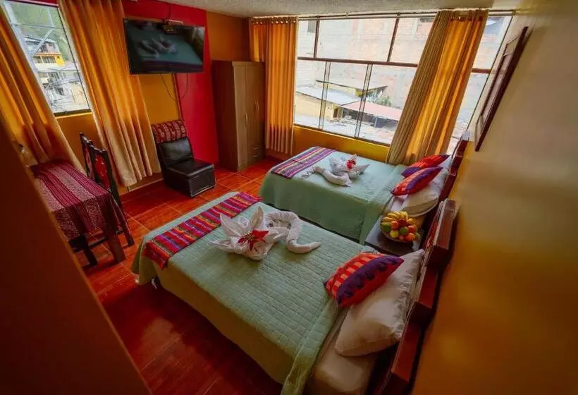 Hotelli Yacumama Santa Teresa