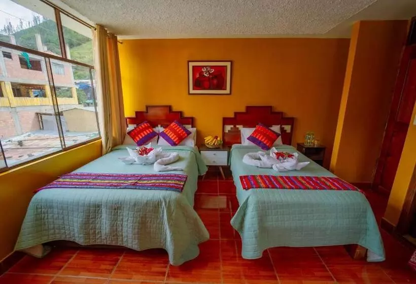 Hotelli Yacumama Santa Teresa