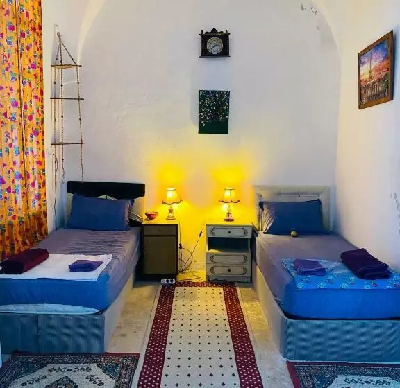 پانسیون Mali Nin Evi