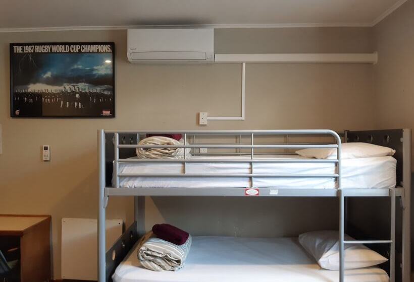 فندق صغير Ariki Backpackers