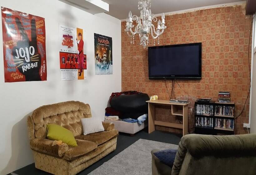 فندق صغير Ariki Backpackers