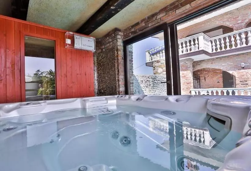 تختخواب و صبحانه Casa Oasa