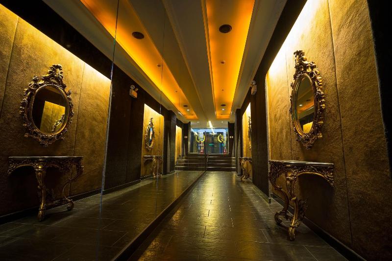 Fields Plaza Hotel By Abc