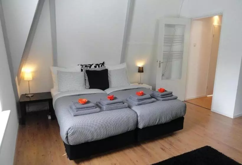 Frankendael Apartments