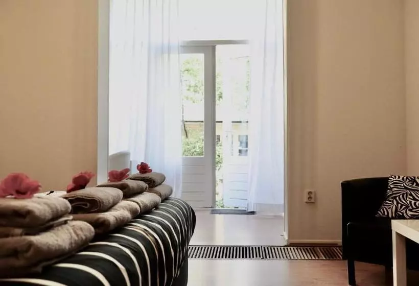 Frankendael Apartments