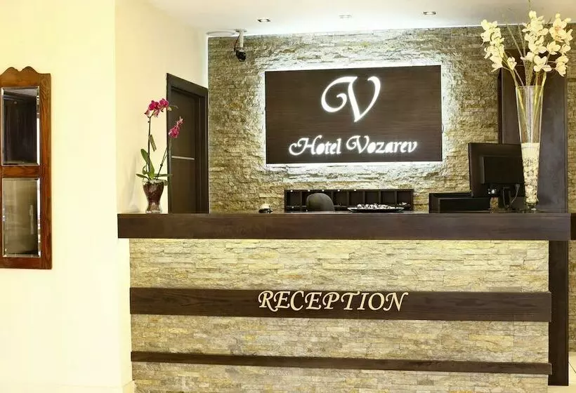 Garni Hotel Vozarev