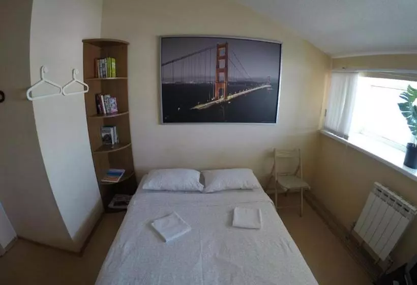 هاستل Guest House Litvich