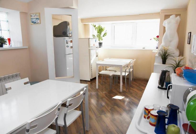 هاستل Guest House Litvich