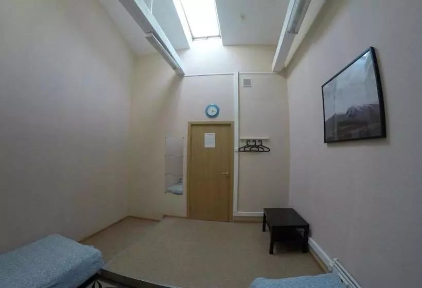 هاستل Guest House Litvich