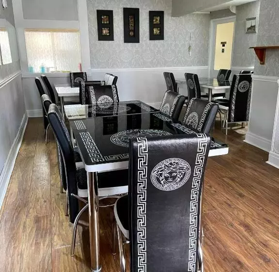 فندق Abbey Lodge