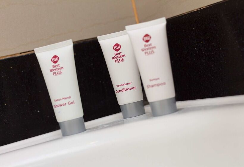 Отель Best Western Plus Makassar Beach