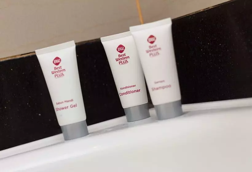 Hotel Best Western Plus Makassar Beach