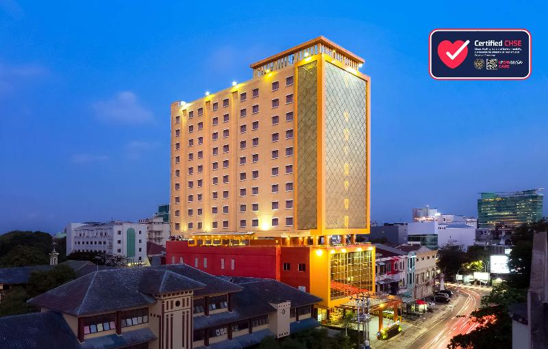 Отель Best Western Plus Makassar Beach
