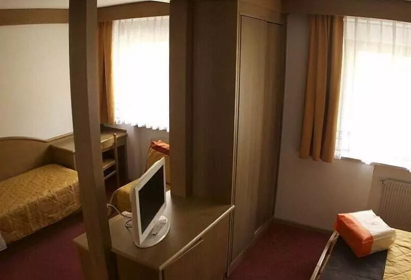 Отель Catinaccio