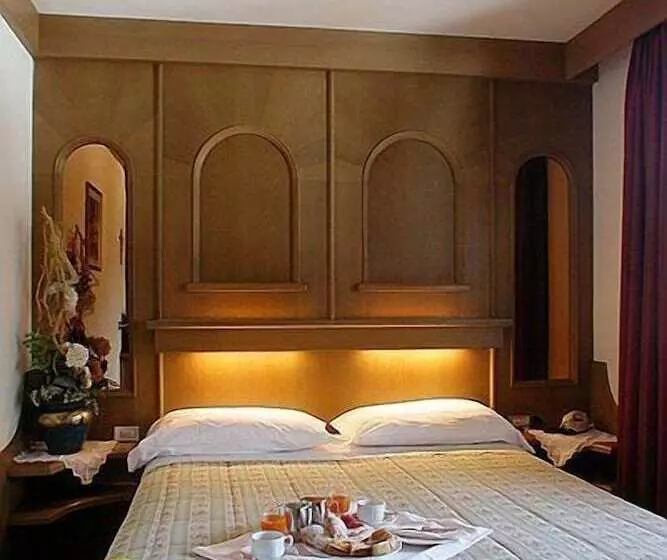 Отель Catinaccio