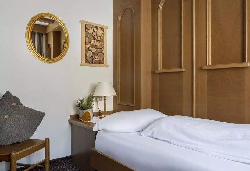 Отель Catinaccio