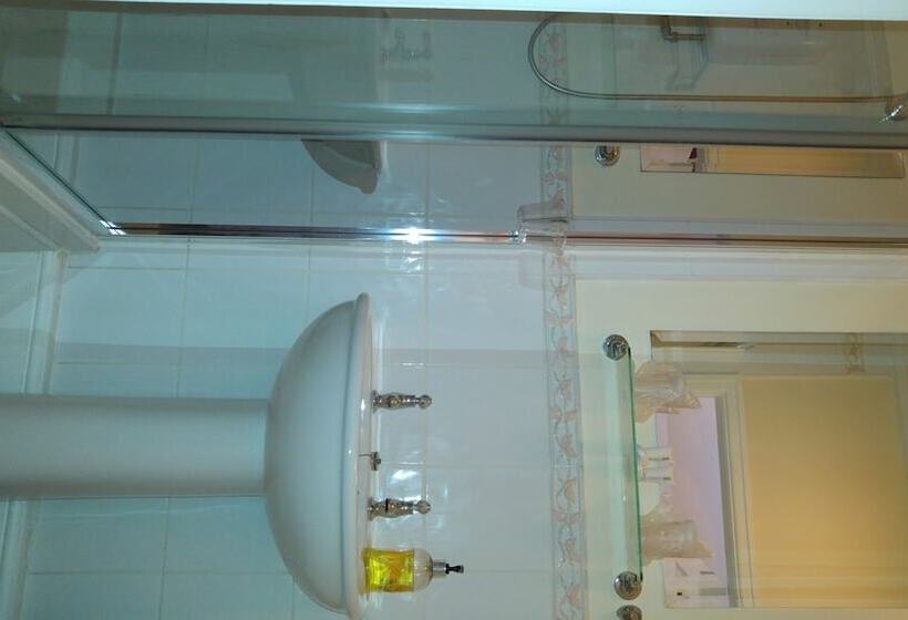 בית מלון כפרי Chester Brooklands B&b