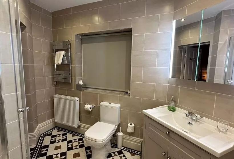 בית מלון כפרי Chester House Guest House