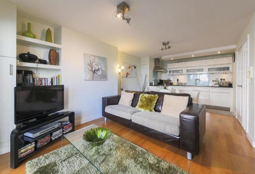 Отель Deep Green Lodge