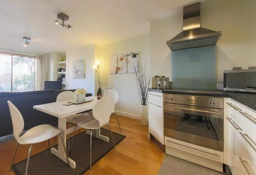 Hotel Deep Green Lodge