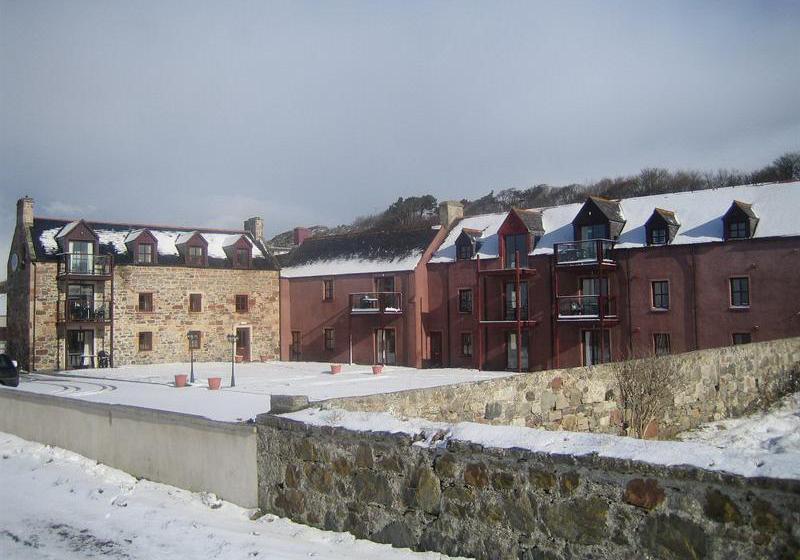 酒店 Dolphin Bay Suites