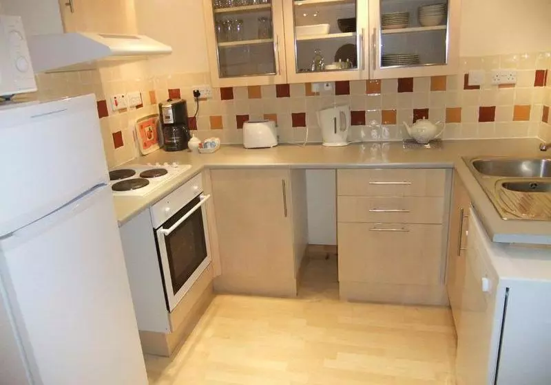 Отель Dolphin Bay Suites