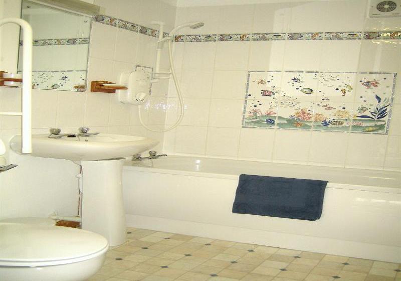 酒店 Dolphin Bay Suites