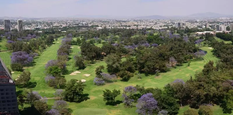 בית מלון כפרי Guadalajara Country Club By Hnf