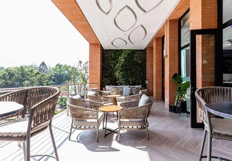 בית מלון כפרי Guadalajara Country Club By Hnf