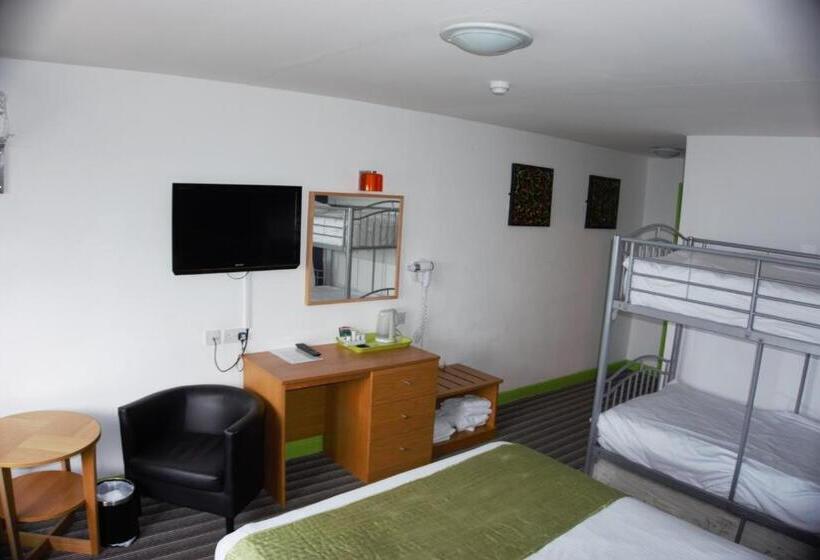 ホテル Happy Guests Lodge