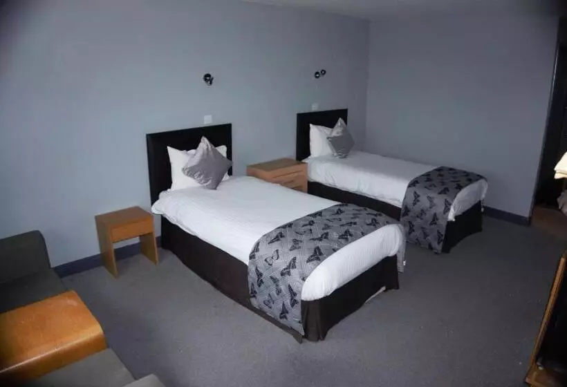 Отель Happy Guests Lodge