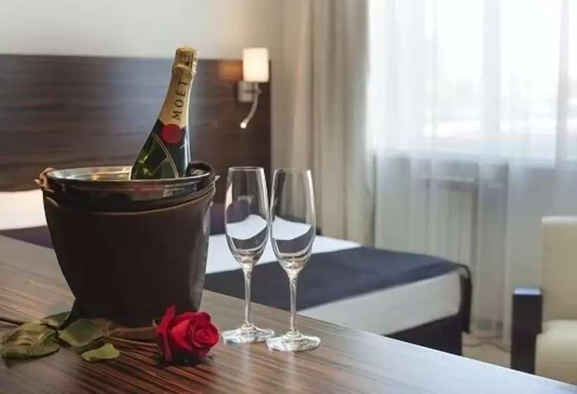 Отель Mergen Bator