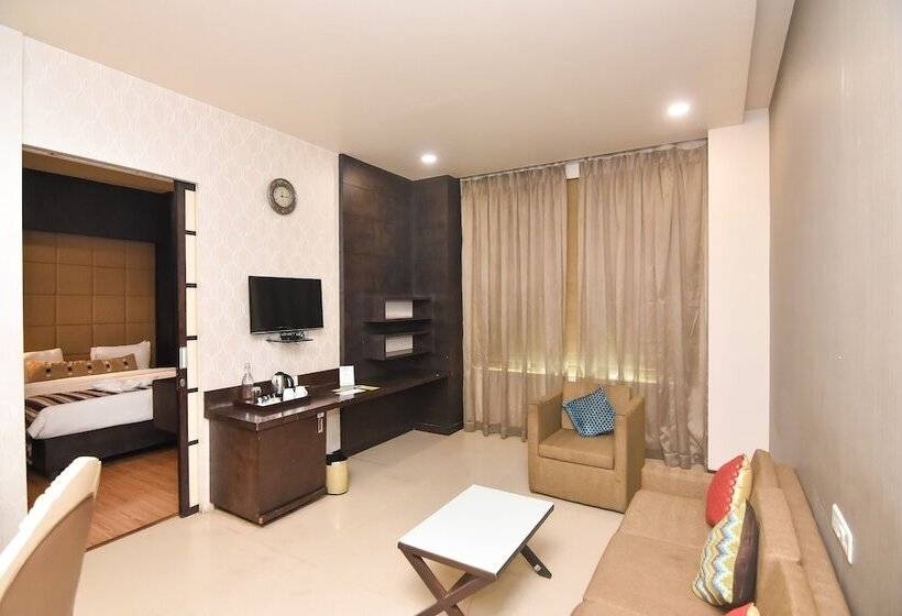 فندق Regenta Central Grand Exotica