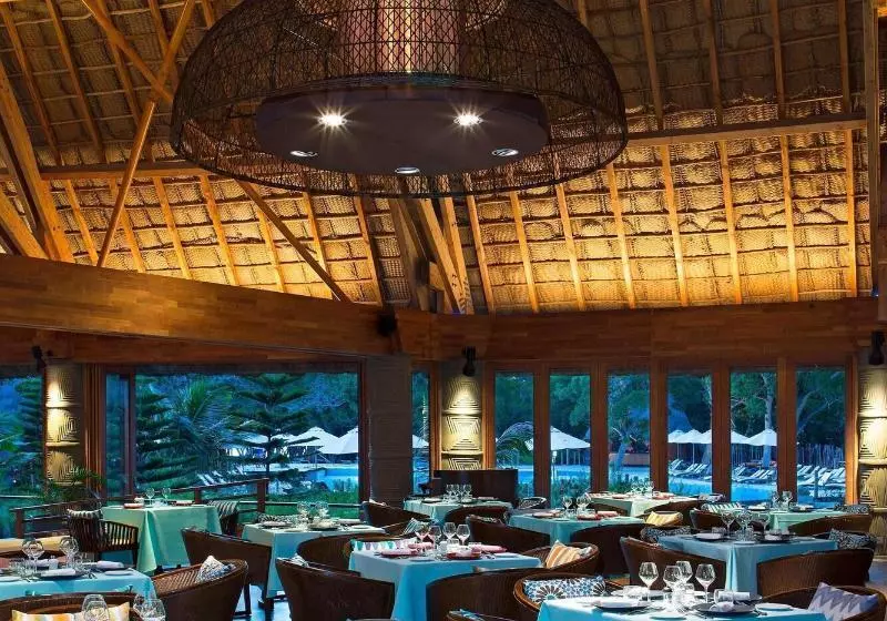 فندق Sheraton New Caledonia Deva Spa & Golf Resort