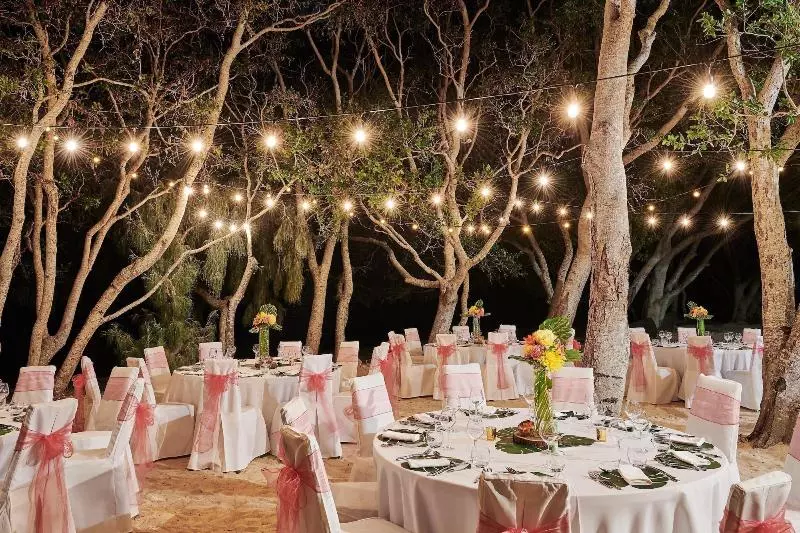 فندق Sheraton New Caledonia Deva Spa & Golf Resort